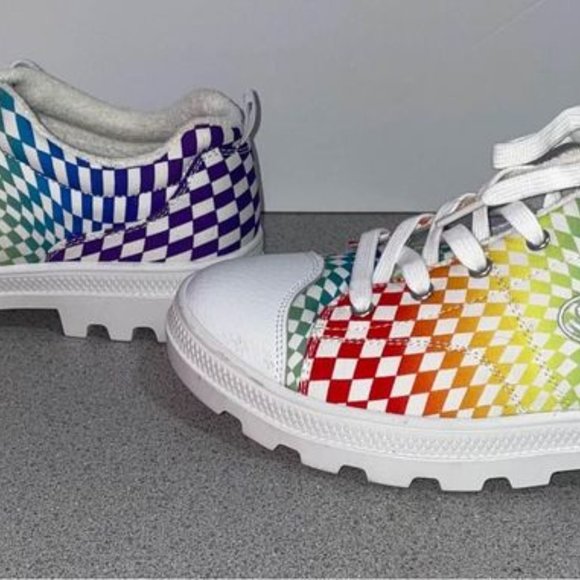 Sketchers Women’s Roadies Psychedelic Daze Canvas Sneakers Shoes Brand New - Picture 2 of 5